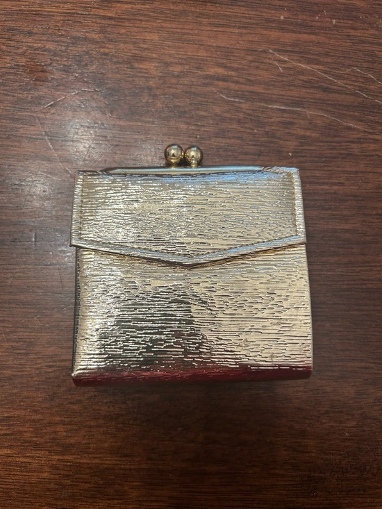 Handbags - Vintage Metallic Gold Women's Kiss-Lock Wallet
